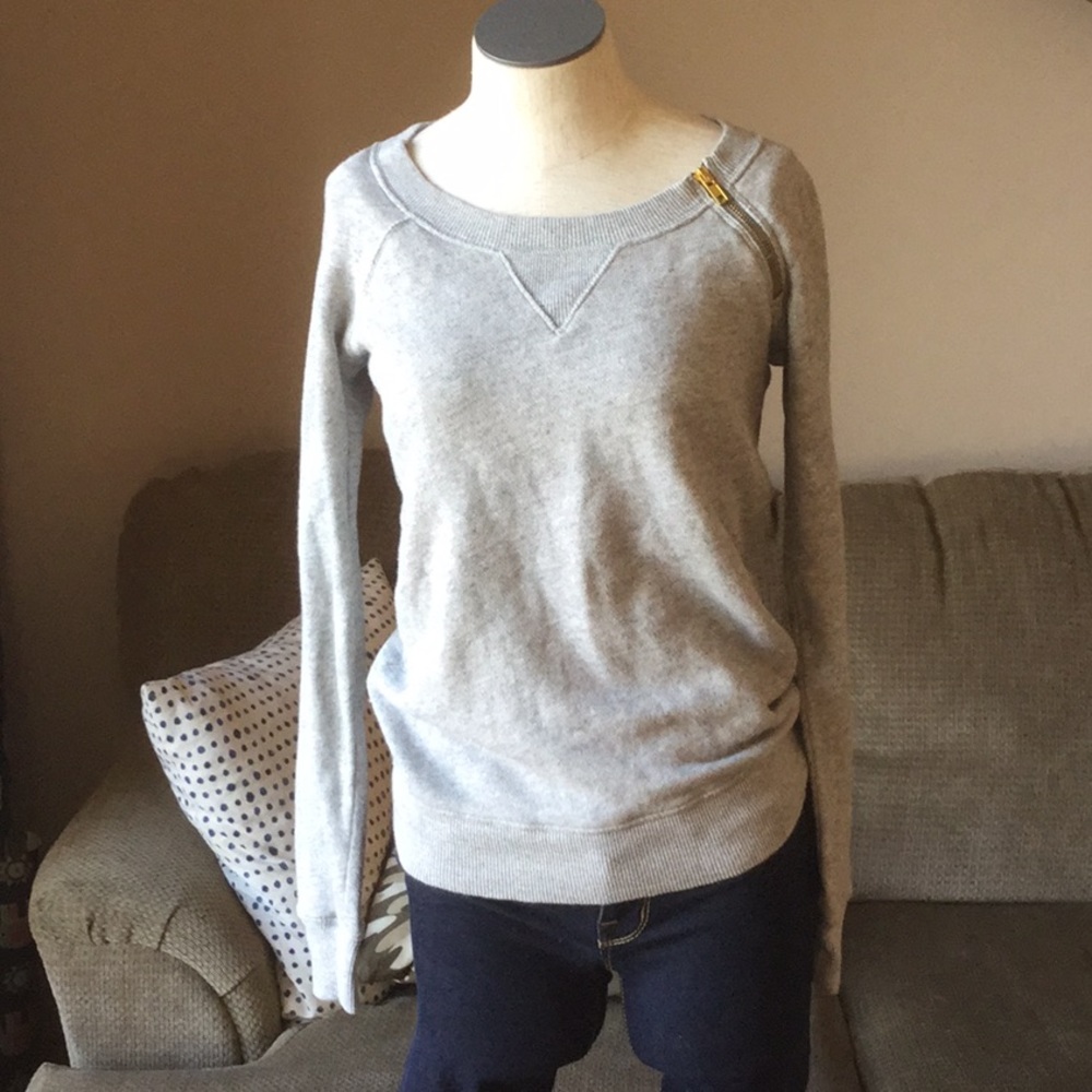Gap gray sweatshirt